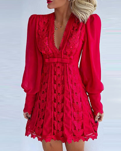 Mary – Elegant Lace Dress with V Neck and Puff Sleeves