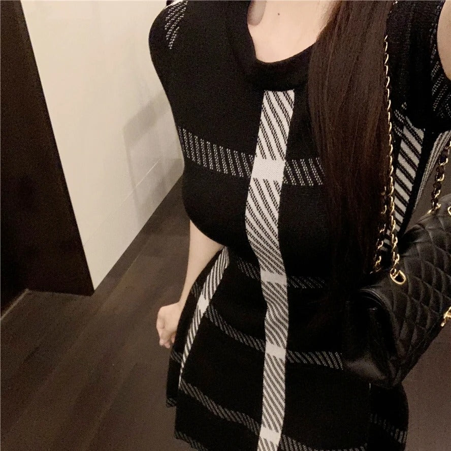 Vespera - Chic Slim Fit Knit Dress for Women