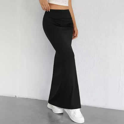 Amara - Sleek Side Slit Maxi Skirt in Black - Women's