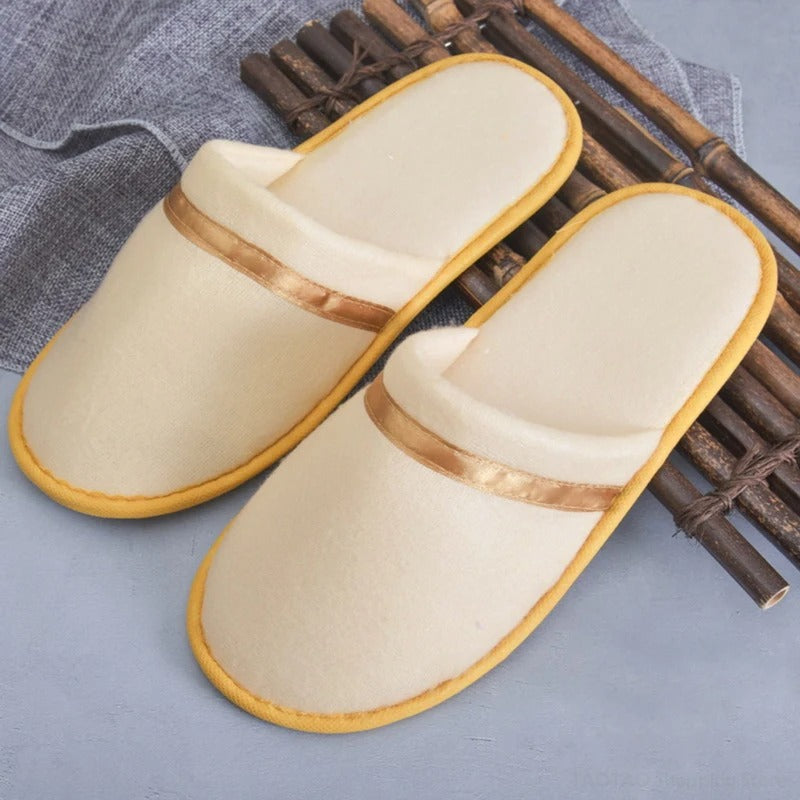 Avery - Cozy Winter Slippers for Men and Women