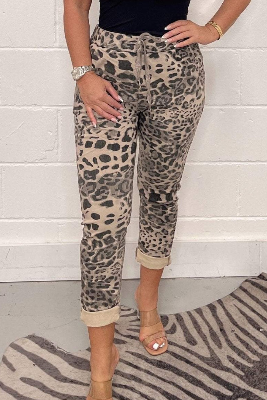 Karen – Casual Loose Camouflage Print Pants