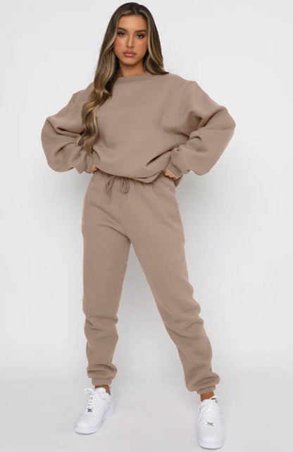 Vesper  - Sweatshirt and Joggers Set