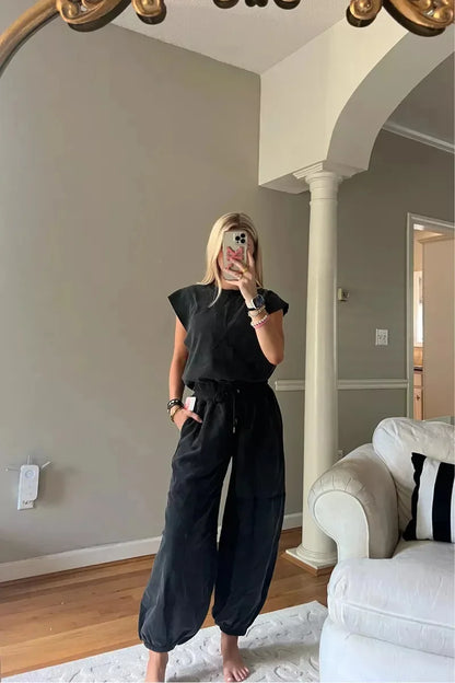 Renée - Elegant Backless Wide-Leg Jumpsuit