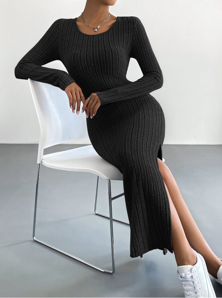 Ivy – Long-Sleeved Slit Knitted Dress