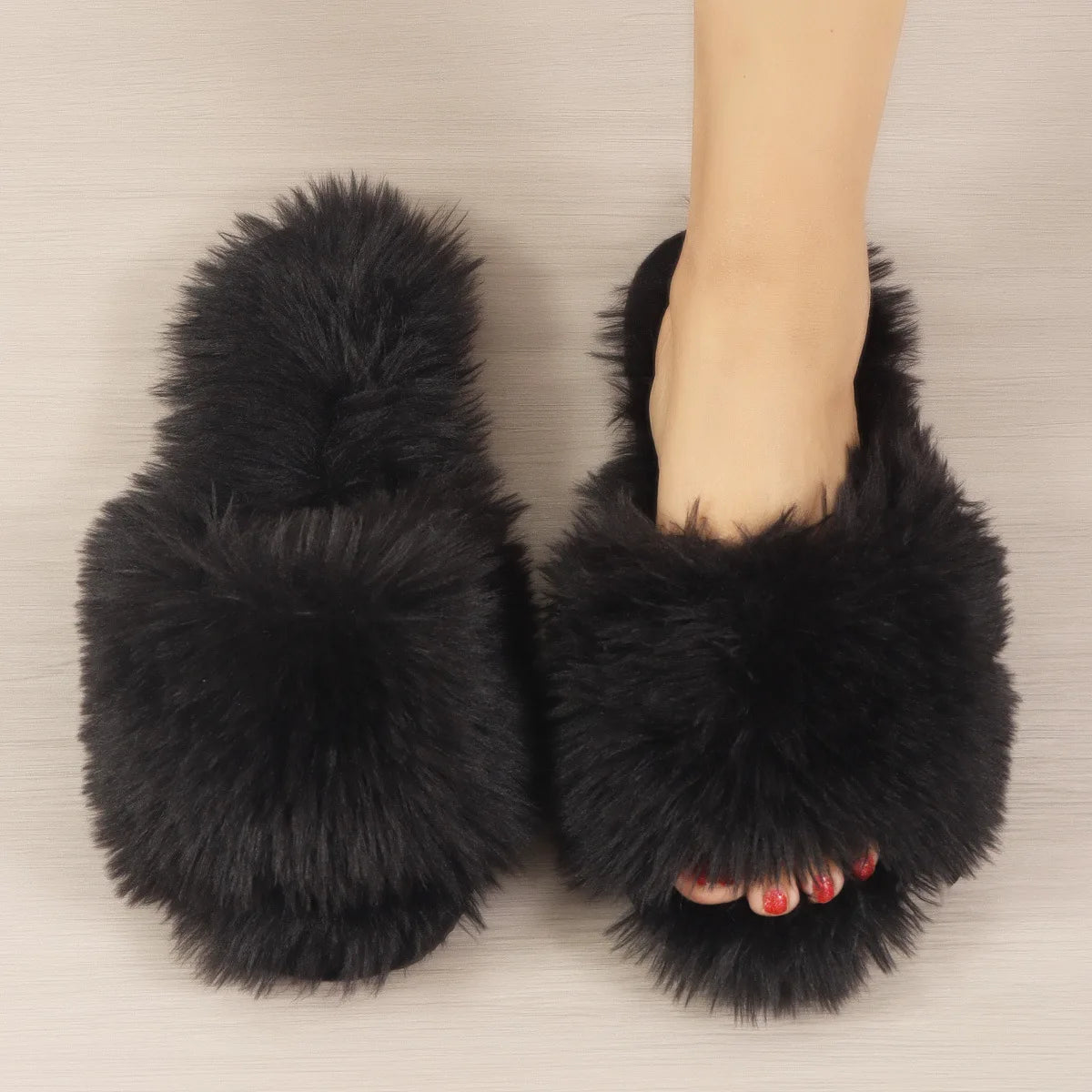 Ella – Autumn and Winter Plush Indoor Slippers for Women