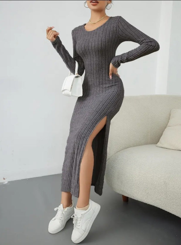 Ivy – Long-Sleeved Slit Knitted Dress