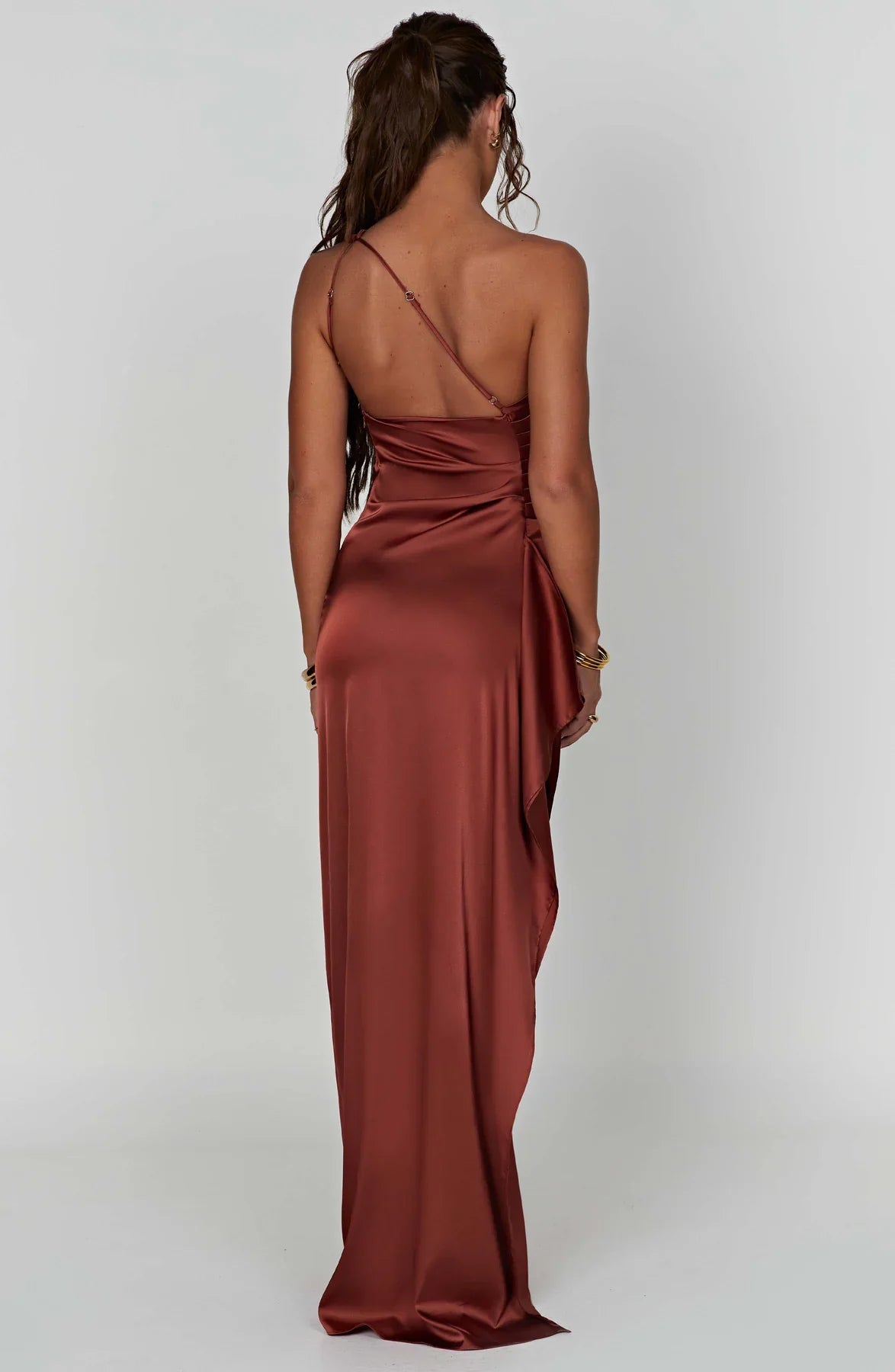 Amaris - One Shoulder Pleated Split Satin Dress